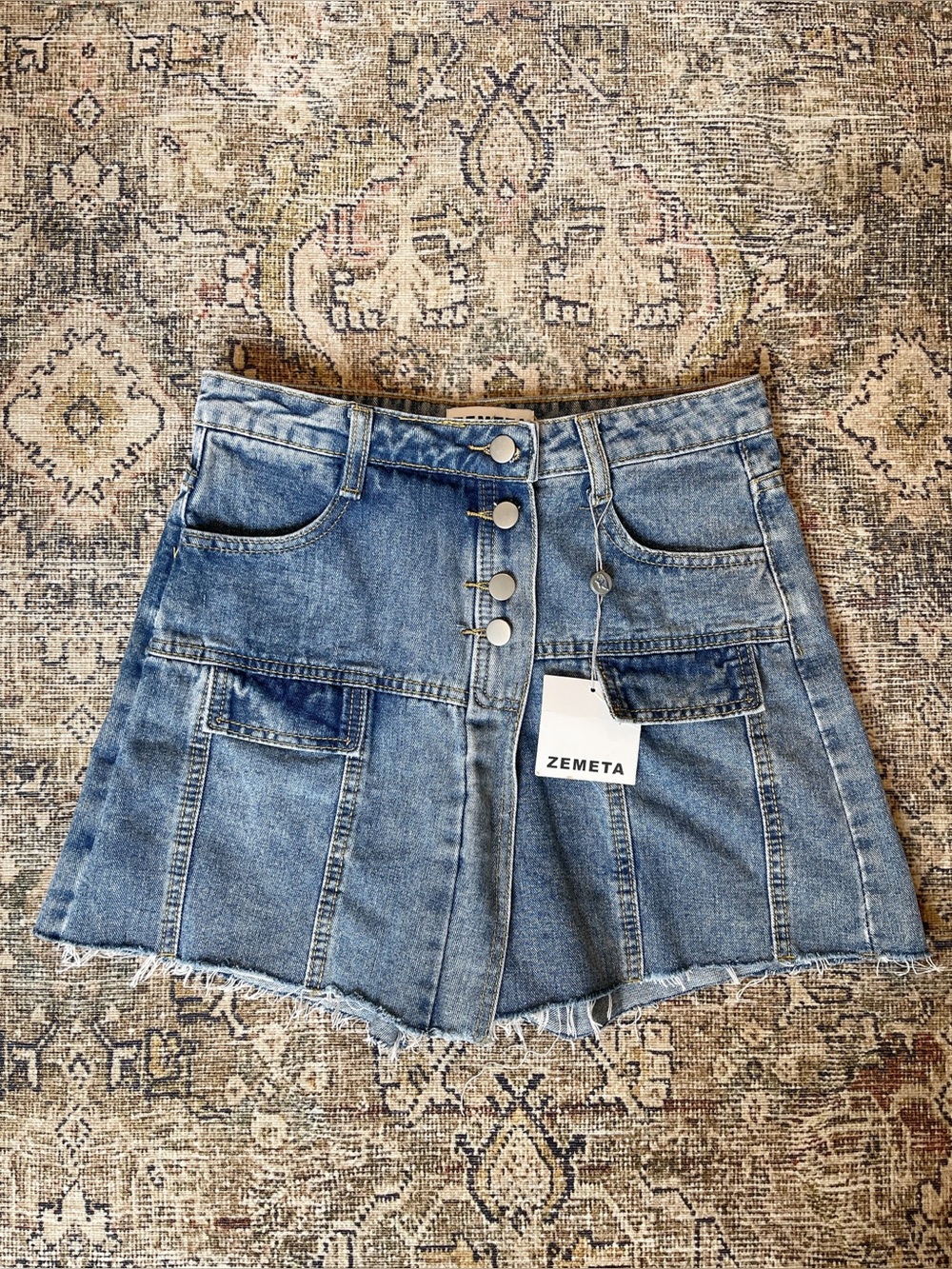 NWT 🏷️ Zemeta Distressed Denim Mini Skort in Blue